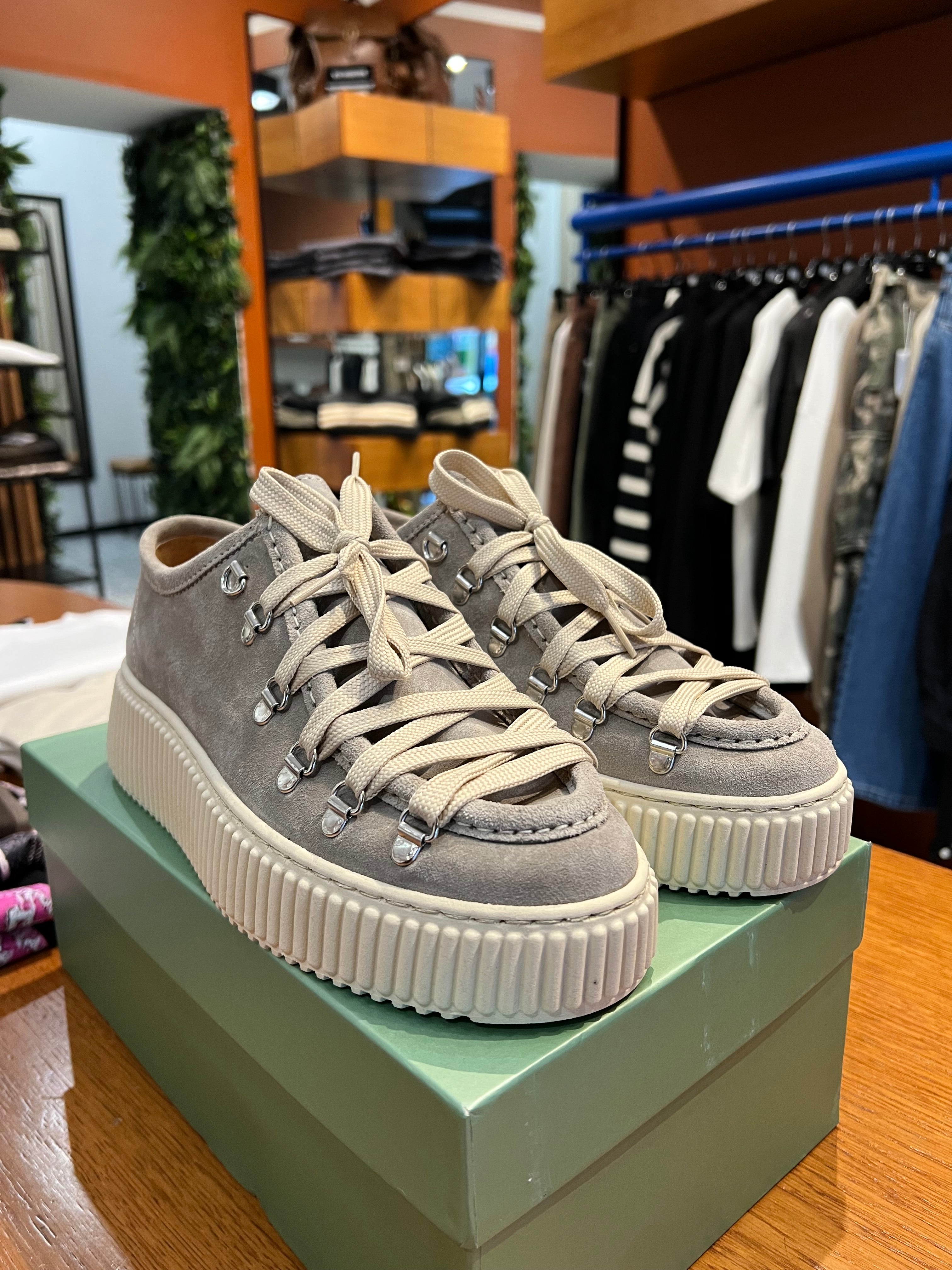 Shoes ingegnere beige